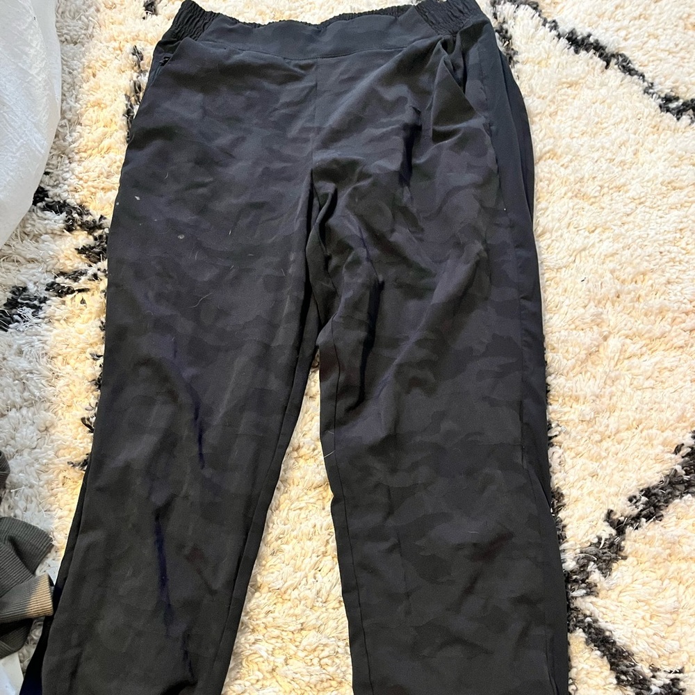 NWOT Camo Athleta Jogggers
